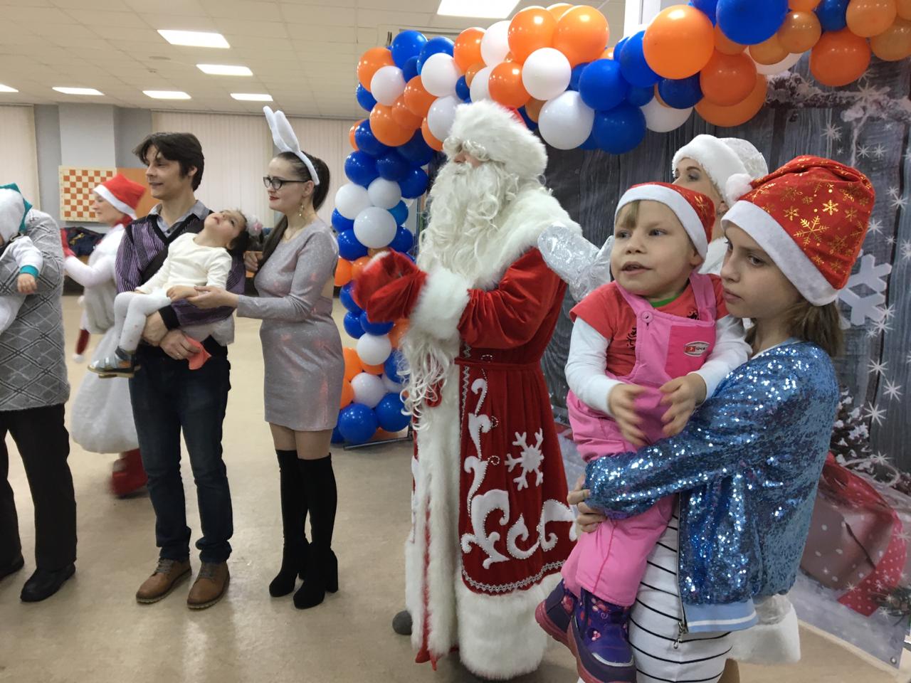 В Архангельске прошла особая ёлка для детей с ОВЗ