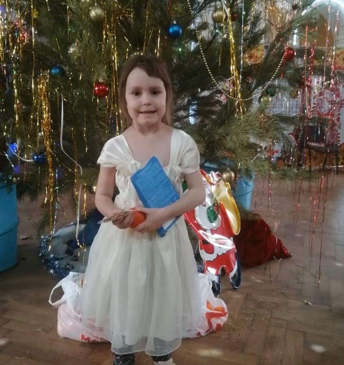 В  Волгограде прошёл рождественский праздник для особенных детей
