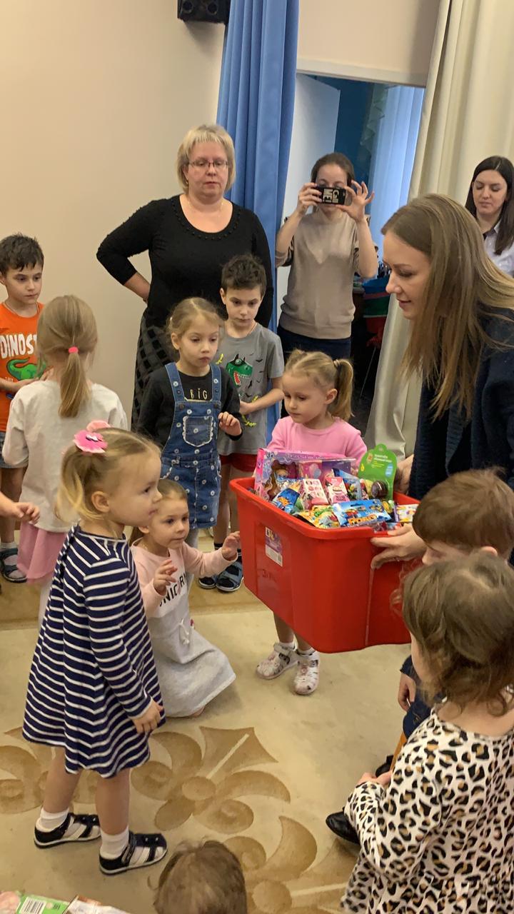 Московские волонтеры провели серию уроков доброты в детских садах