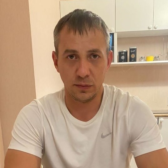 Дмитрий Михнов