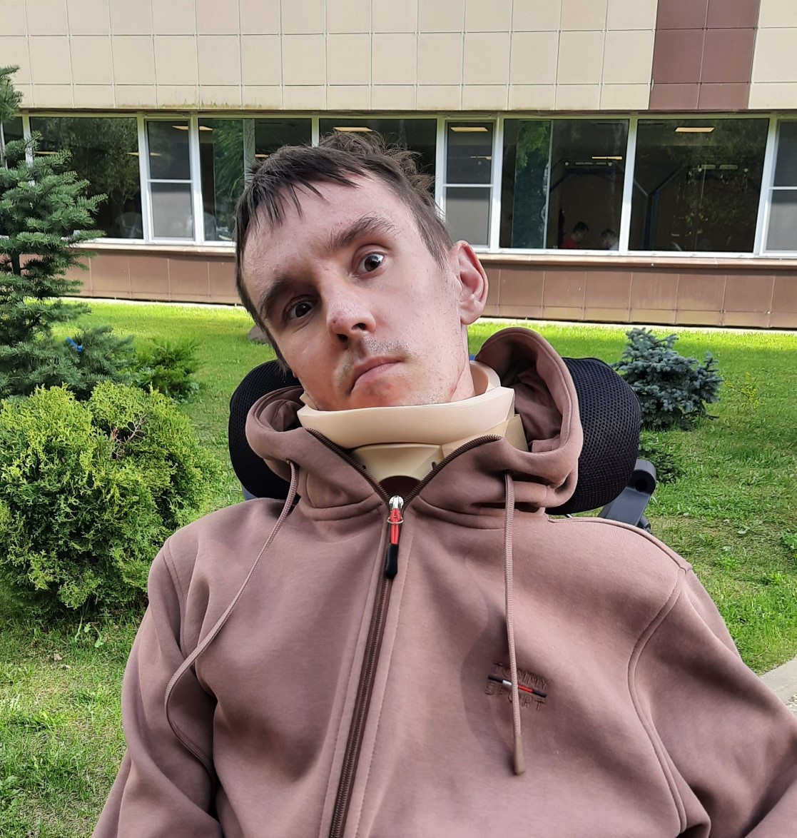 Максим Полищук