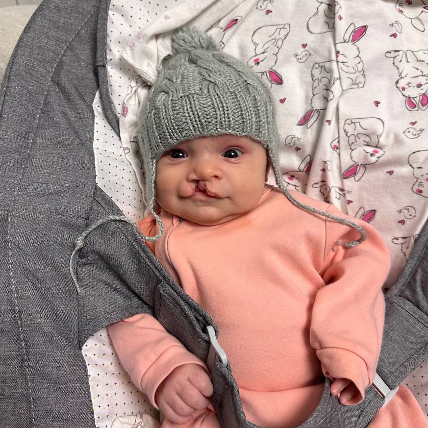 Ксюша Томова