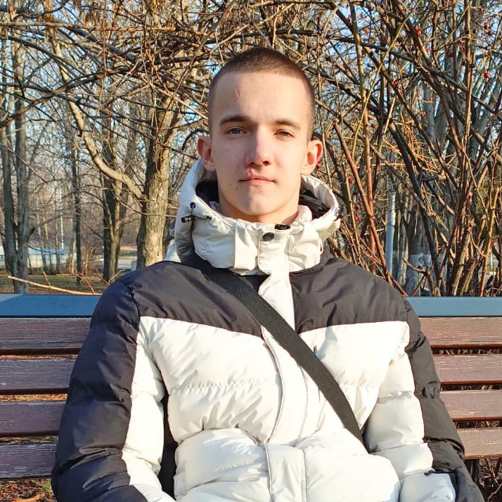 Артем Петин