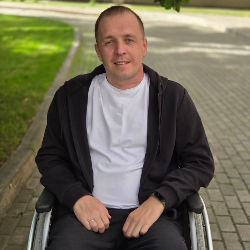 Виктор Богомолов